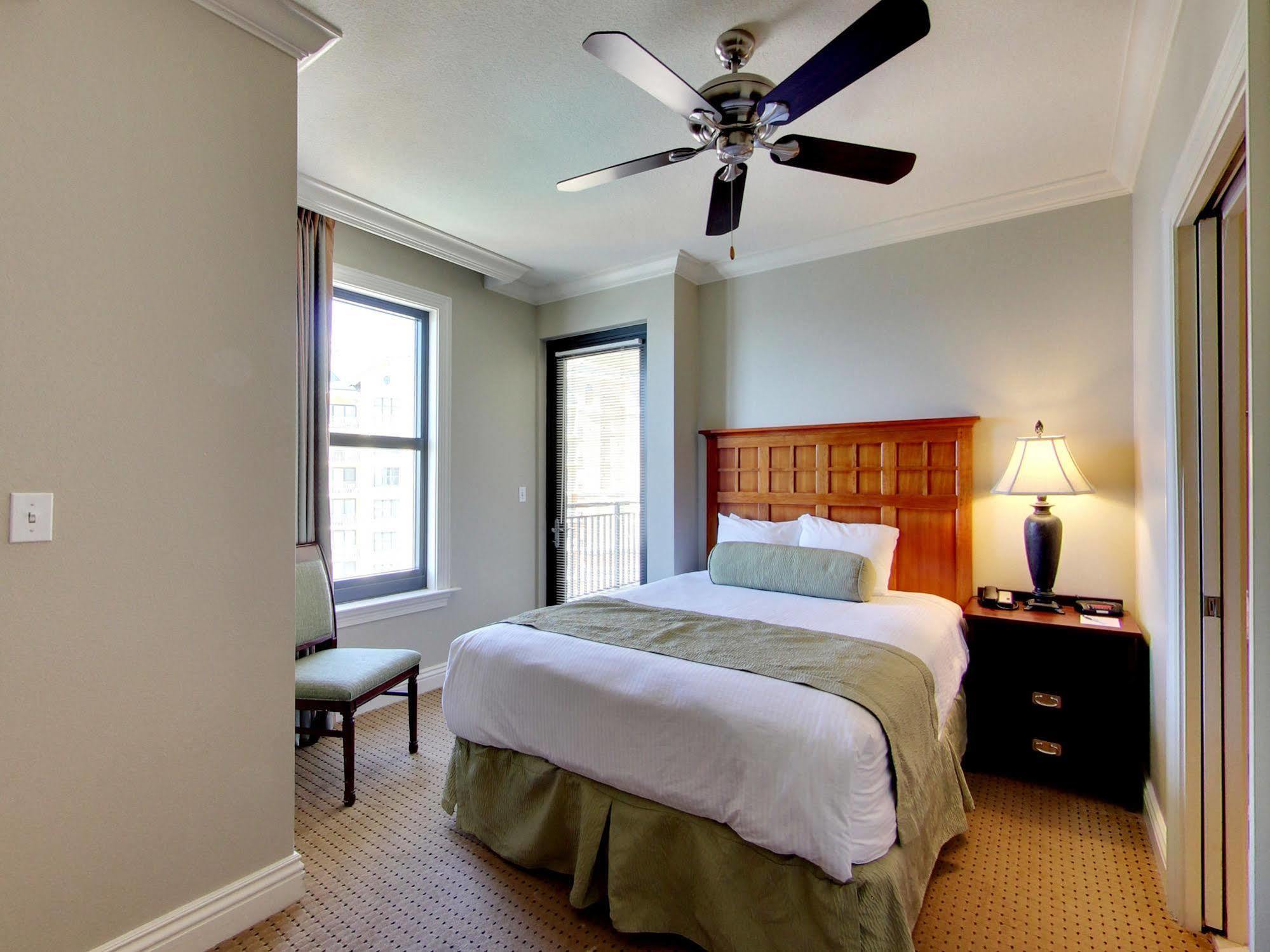Emerald Grande Condominiums At Harborwalk Village Destin Exterior foto